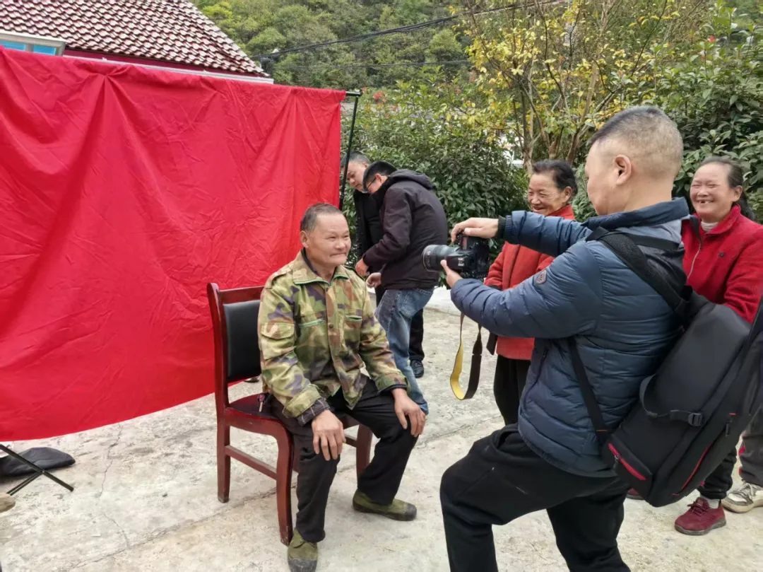 “‘漢’衛(wèi)溫暖·網(wǎng)絡(luò)公益我行動(dòng)”活動(dòng)成功舉辦
